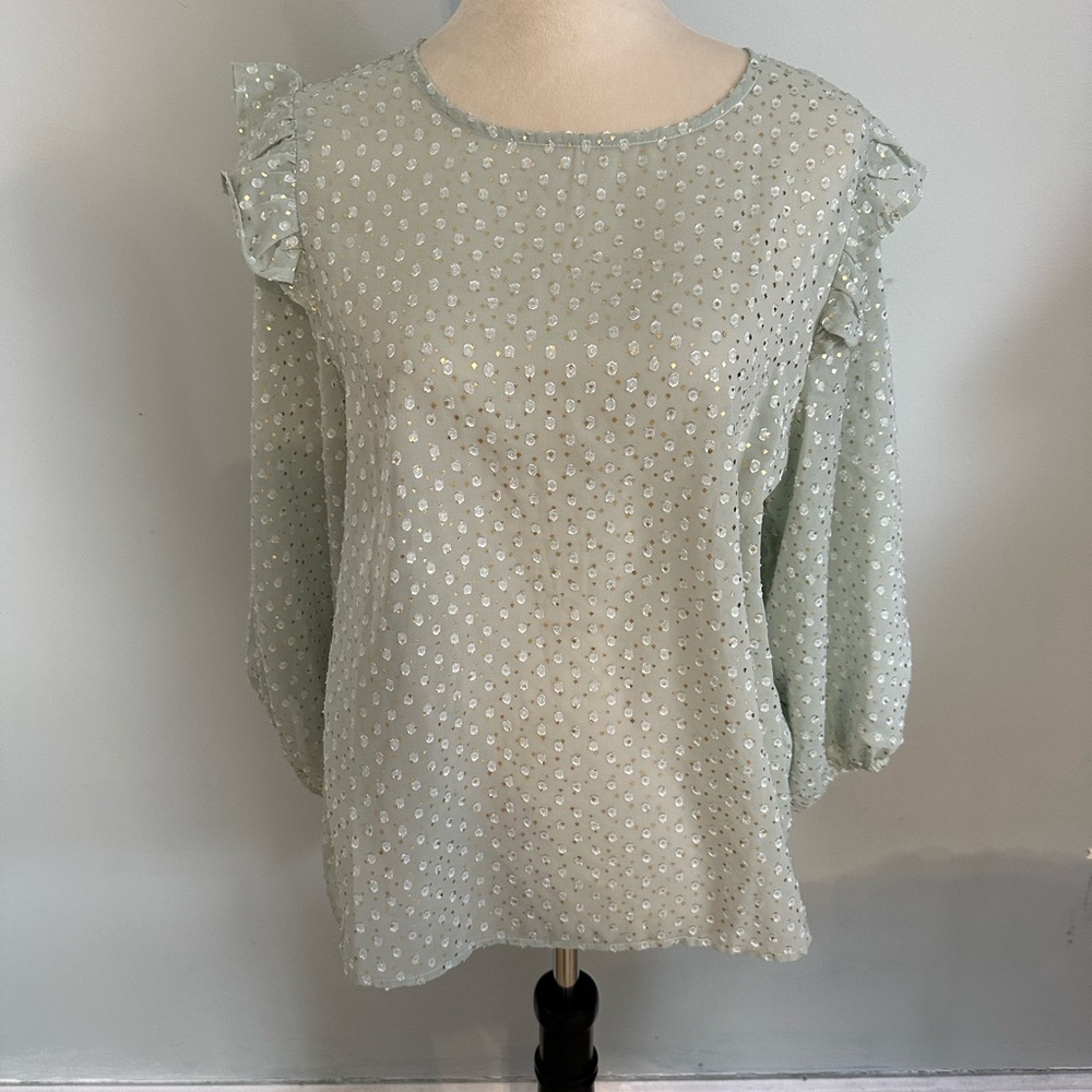 W5 Green Women's Ruffle 3/4 Sleeve Top with gold accents size Medium (I5)